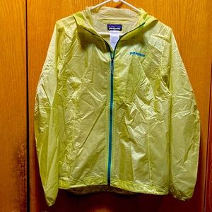 Patagonia woman’s M Alpine Houdini- see photo detail for liner tearing
